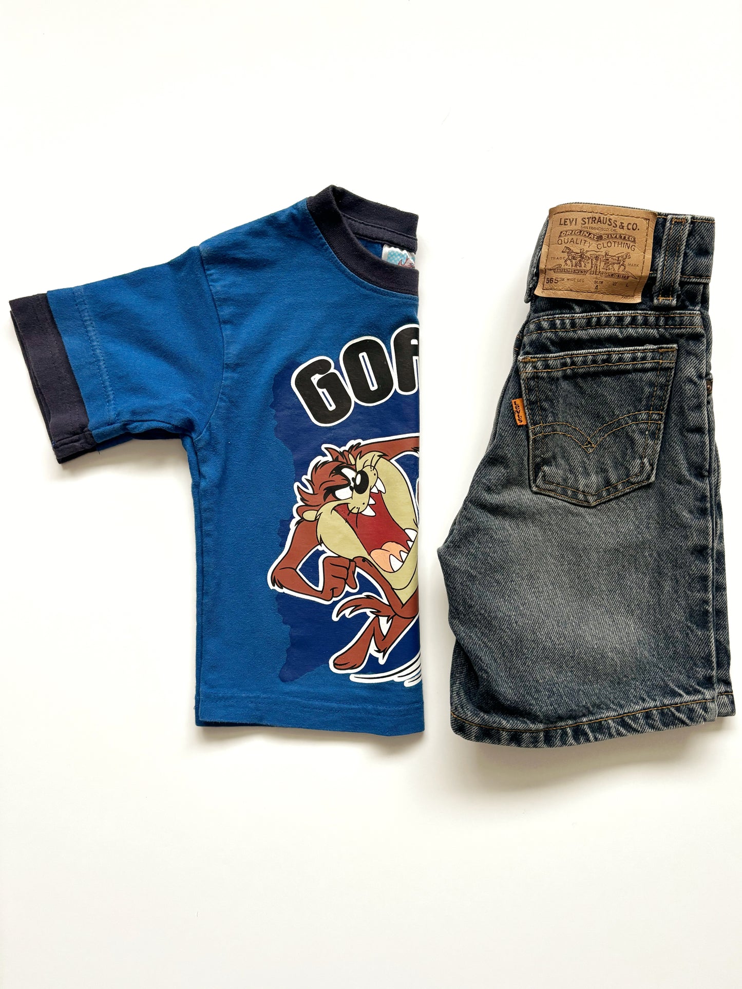 Vintage Taz Soccer T-Shirt Age 2-3 Years