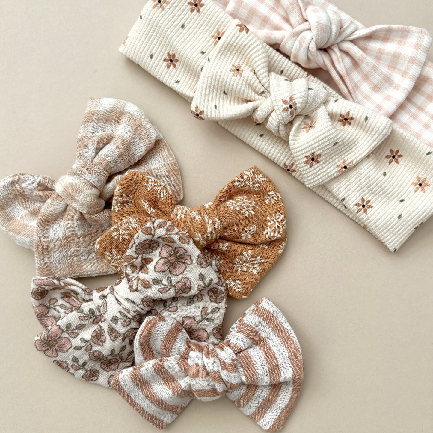 Floral Rib Natural Topknot Headband image 1